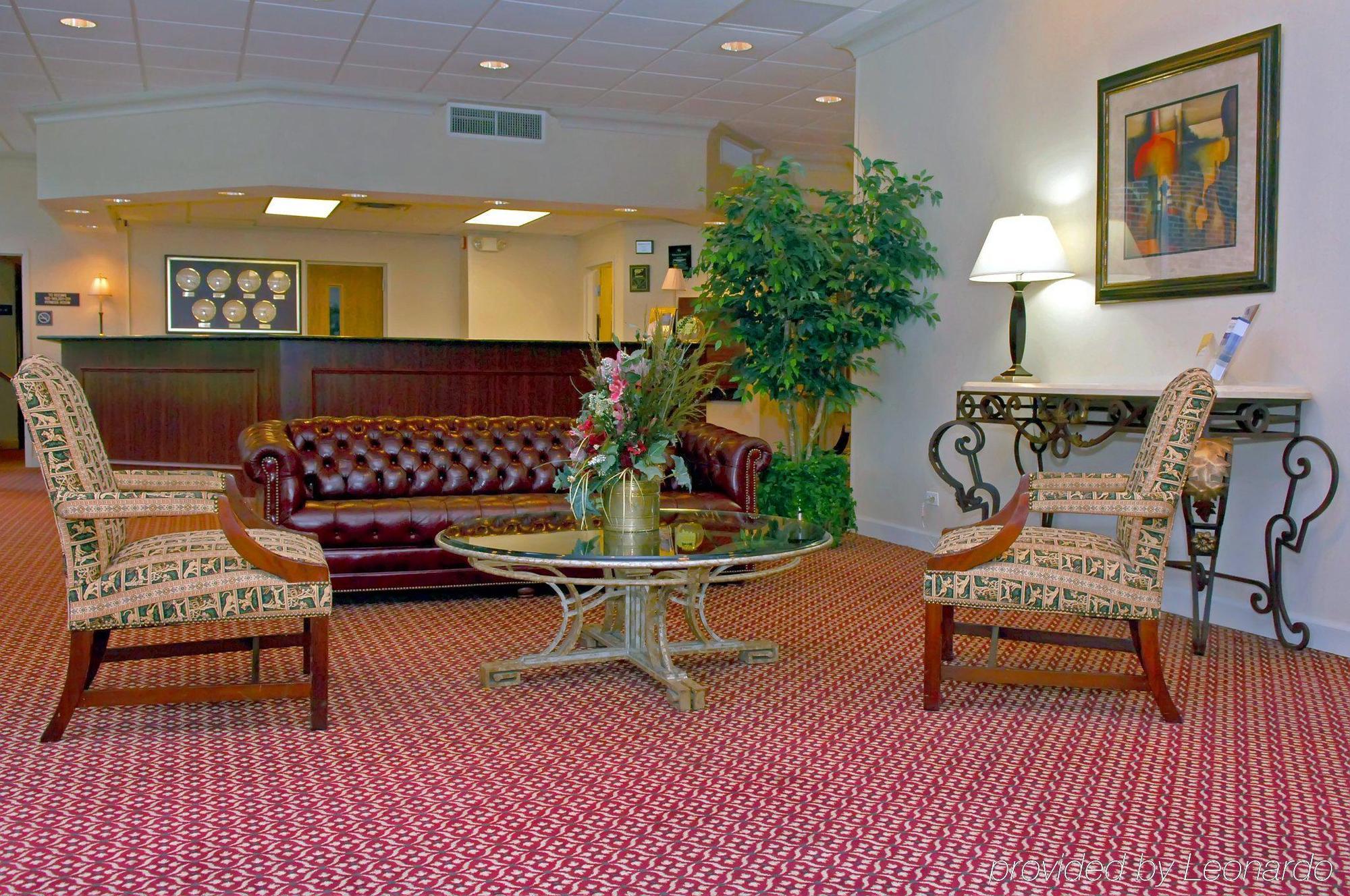 Ramada Plaza By Wyndham Chicago North Shore Wheeling Interior photo